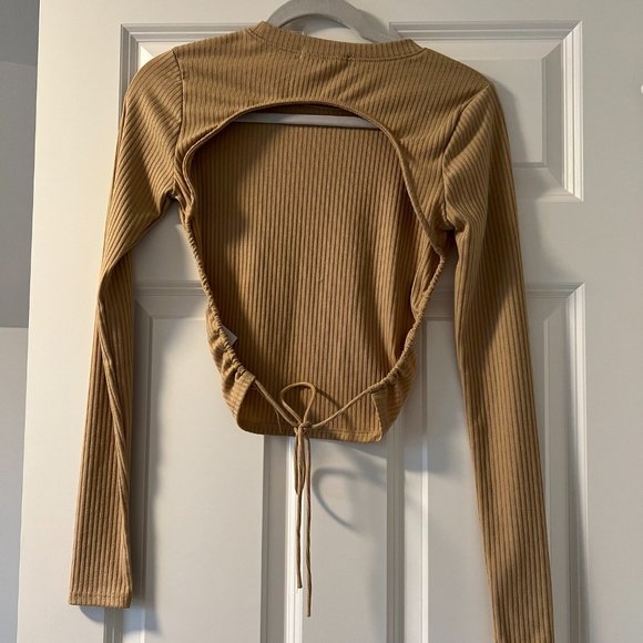 12th Tribe Ribbed Crop Top - Picture 2 of 2